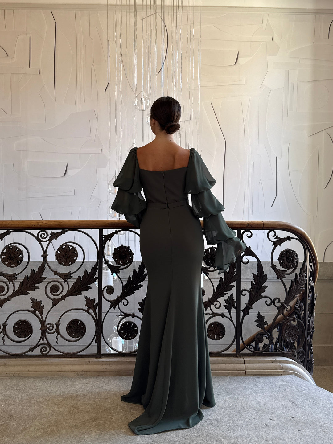 Longue robe de soirée kaki élégante, sans fente, manche longue, col carré, pour tout type d'événement, gala, cérémonie, mariage
