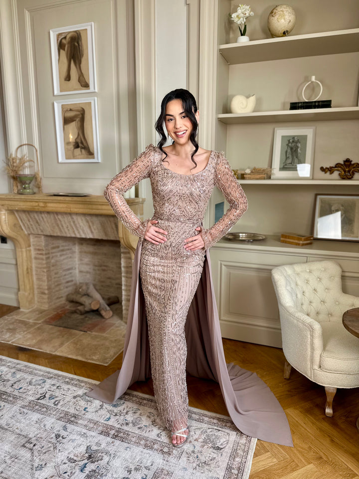 élégante longue robe de soirée taupe, col rond, manche longue, sans fente, avec une traine, pour tout type d'événement, gala, mariage, cérémonie