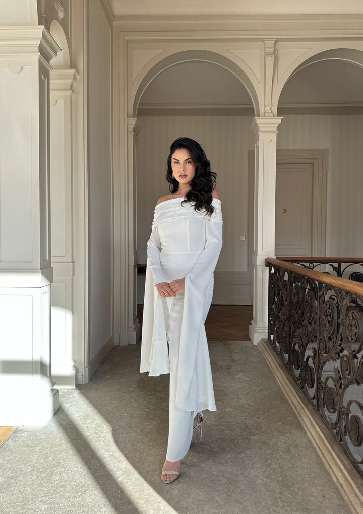 longue robe de mariée élégante blanche avec une fente à l'arrière, col bateau, pour tout type de mariage, événement, gala, cérémonie