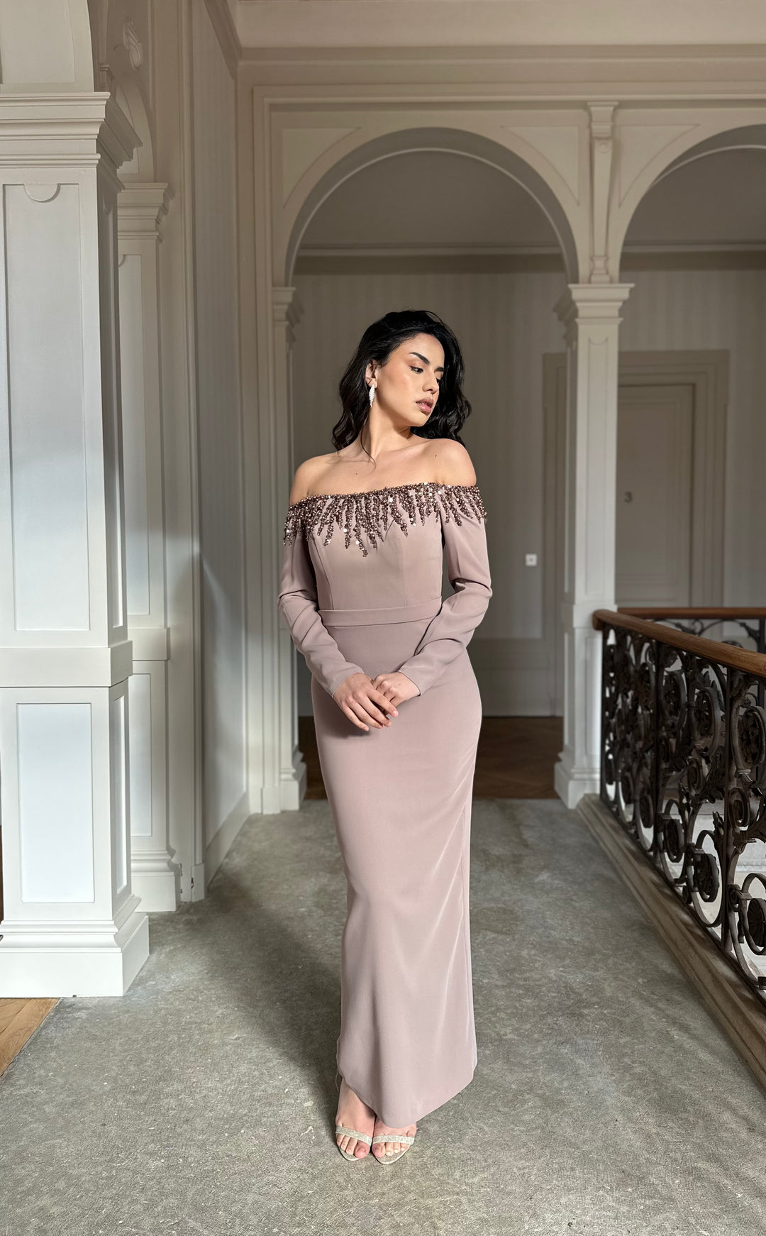 Ilona Taupe