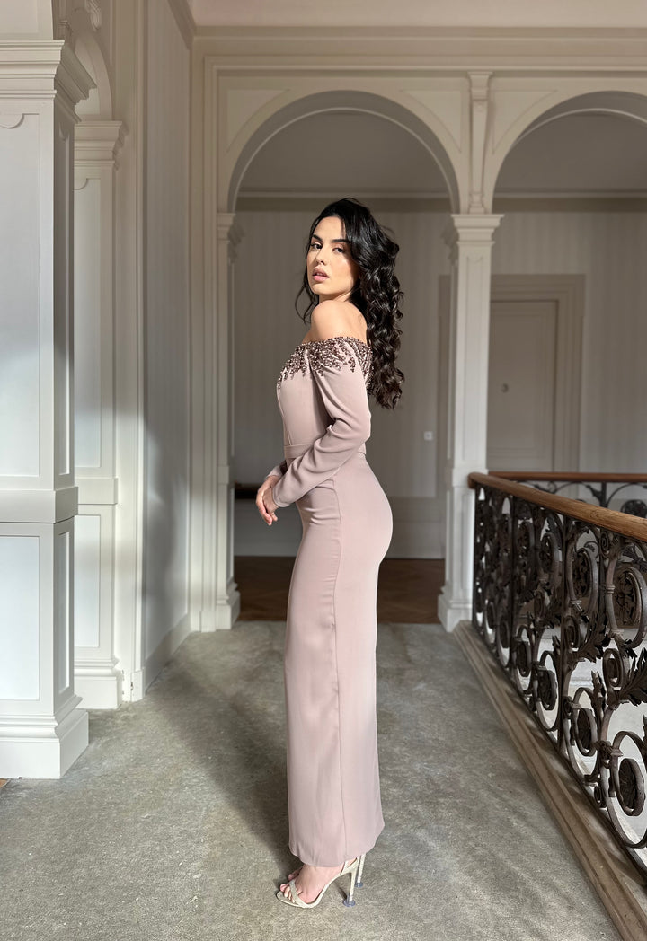 Ilona Taupe
