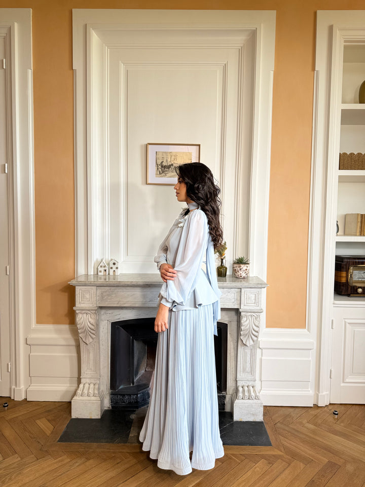Emina Blue