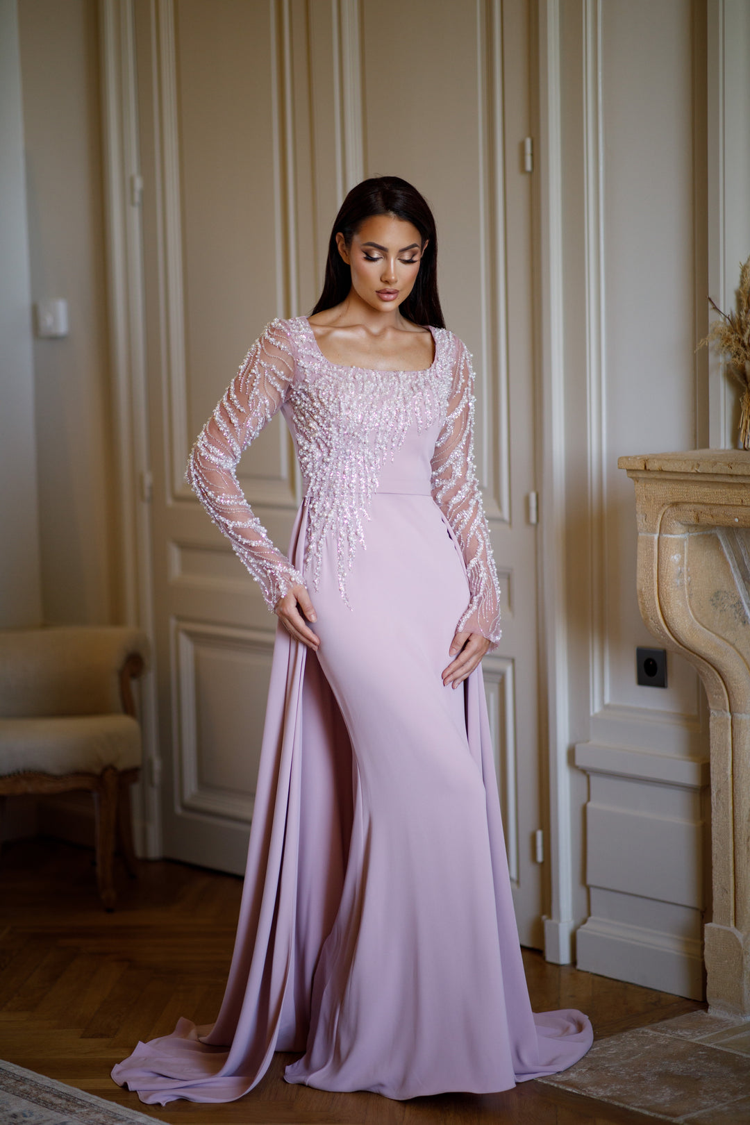 Longue robe de soirée chic rose, sans fente, col carré, manche longue, avec une traine, pour tout type d'événement, gala, cérémonie, mariage