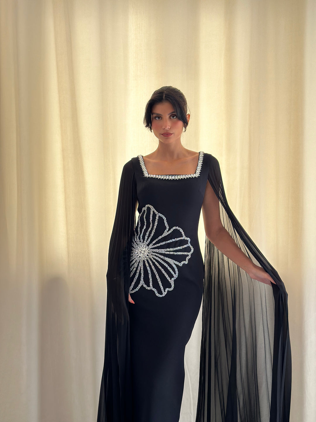 longue robe de soirée noir perlée