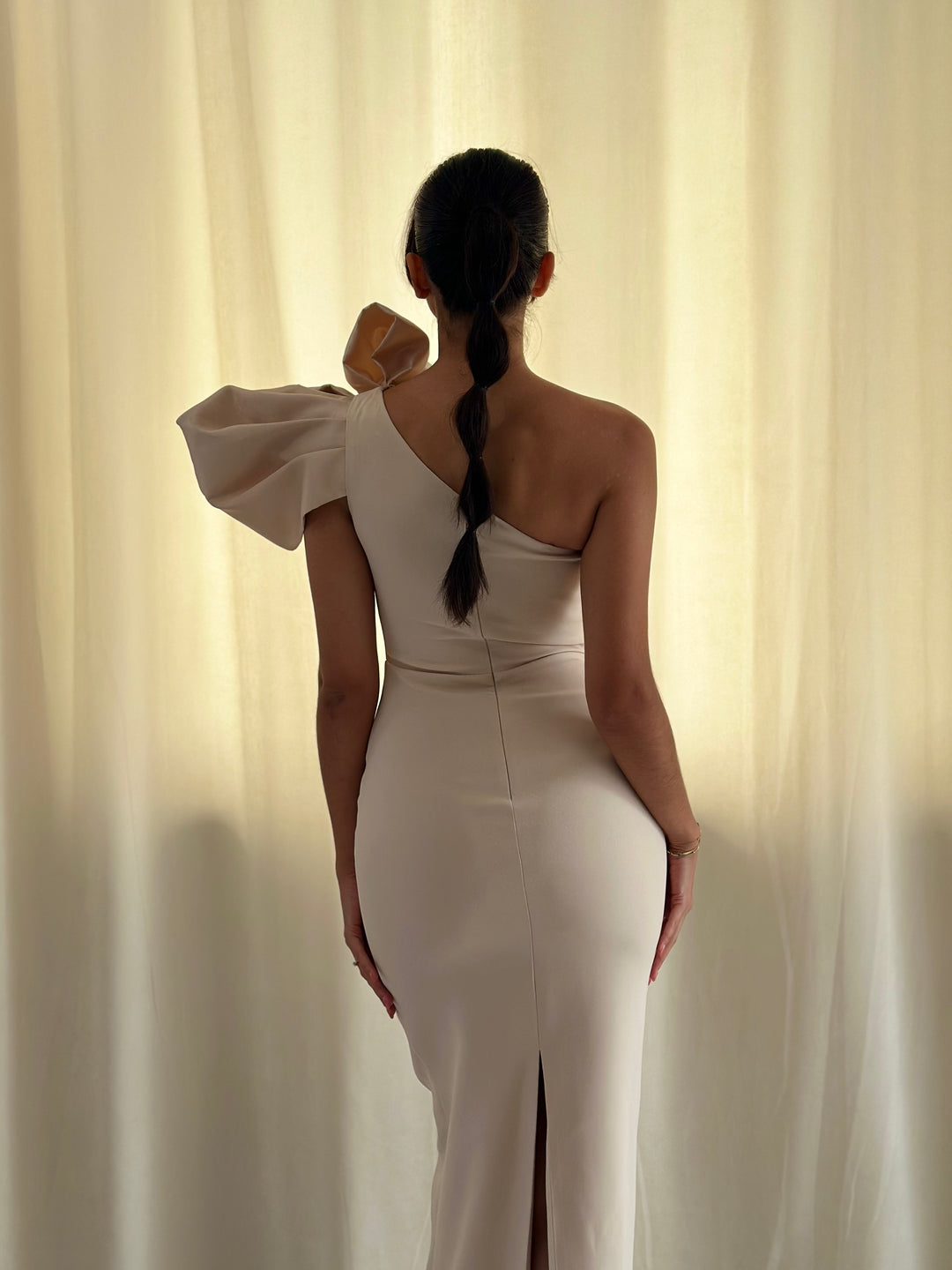 Robe de soirée beige sans manche