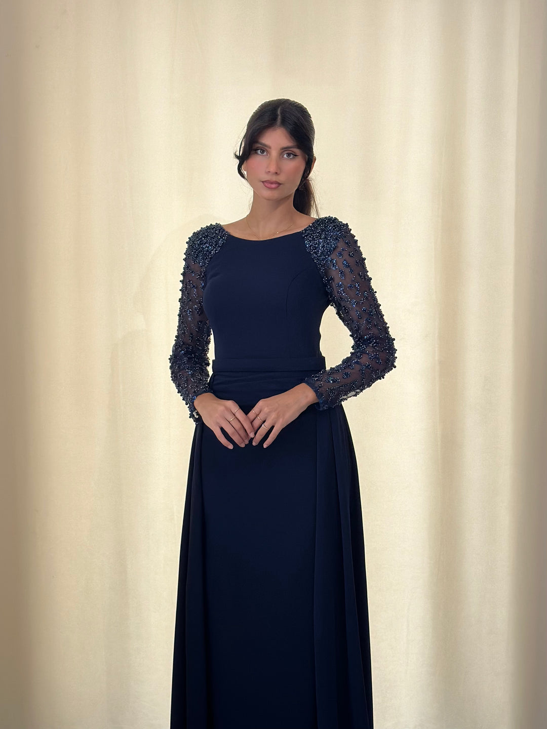 Robe de soirée bleu perlée