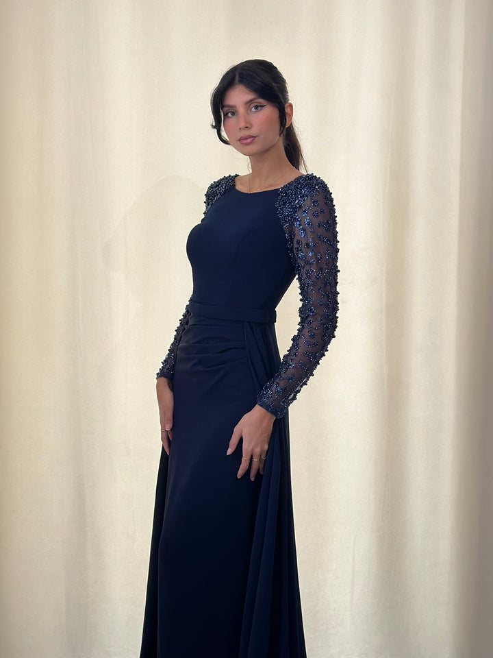 Robe de soirée bleu perlée