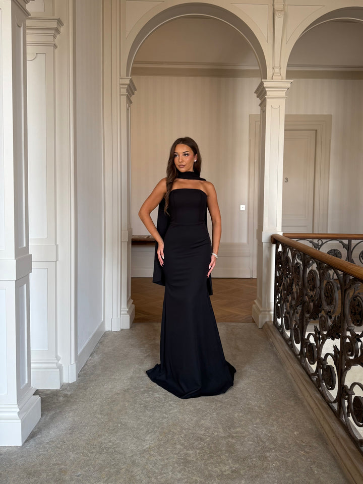 Longue robe de soirée chic noir sans fente, sans manche, col bustier pour type d'événement, mariage, gala, cérémonie