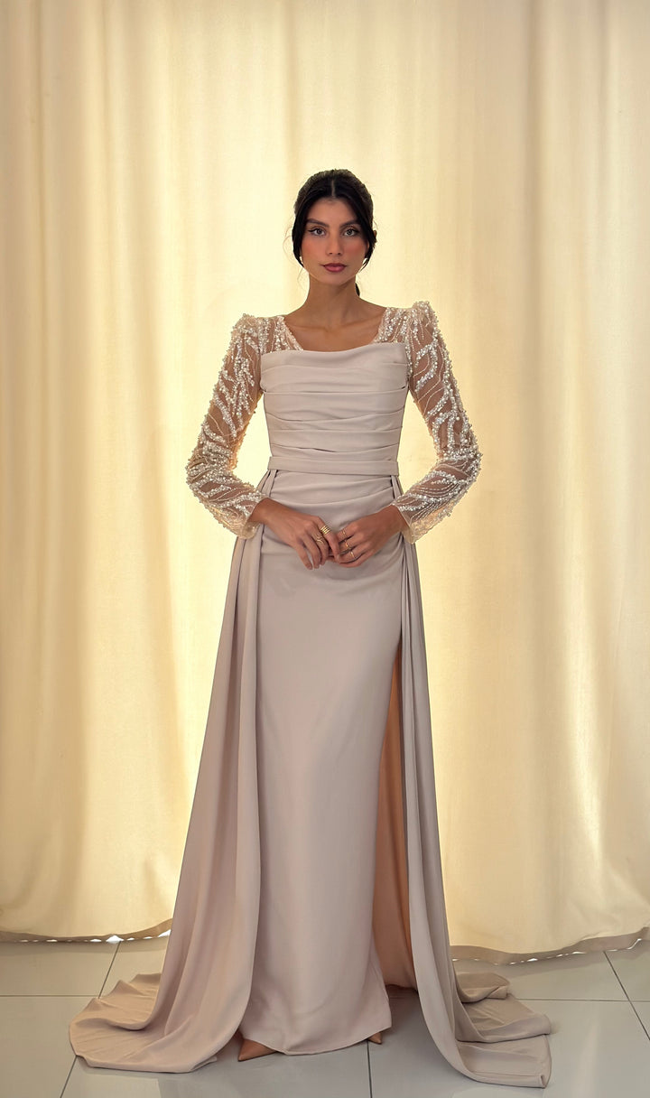 robe de soirée élégante beige