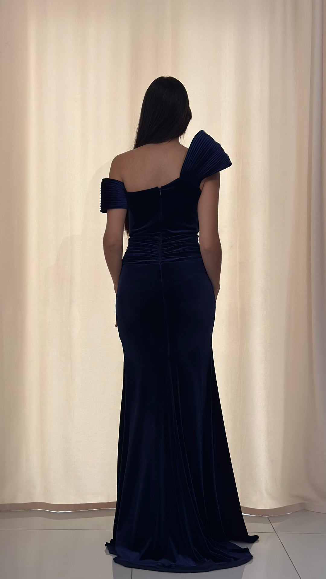 Olesya Marineblau