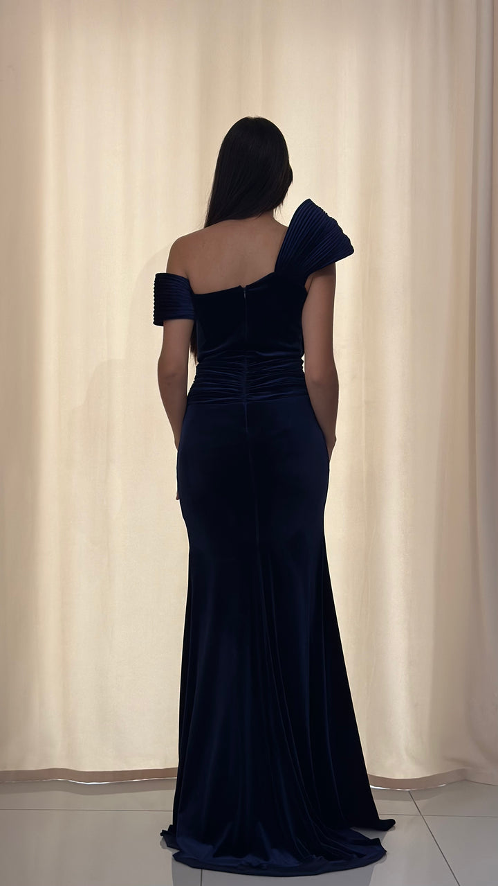Olesya Marineblau