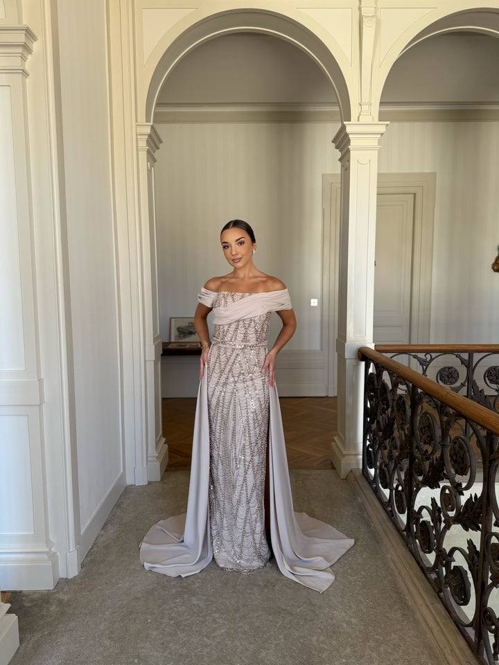 Longue robe de soirée beige élégante, sans fente, sans manche, pour tout type d'événement, gala, cérémonie, mariage