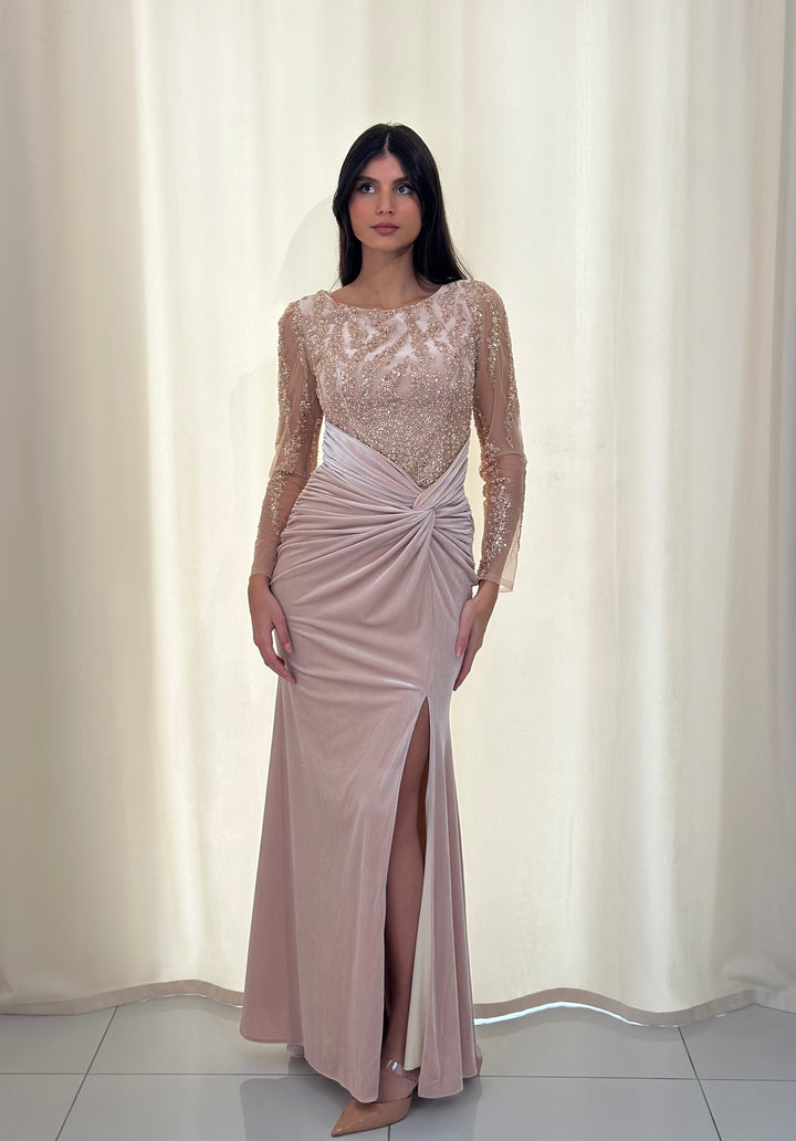 longue robe de soirée beige en velour pour mariage