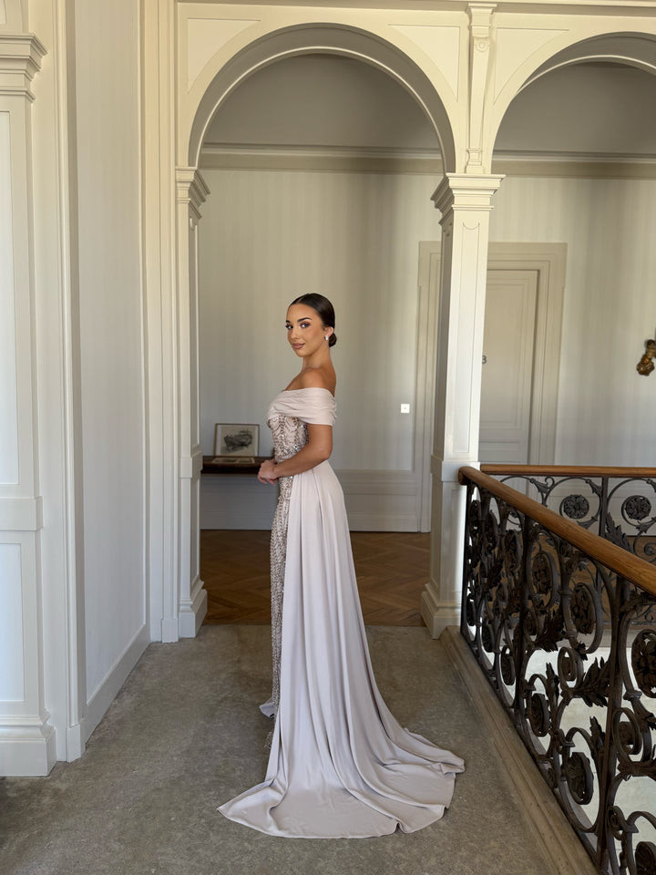 Longue robe de soirée beige élégante, sans fente, sans manche, pour tout type d'événement, gala, cérémonie, mariage