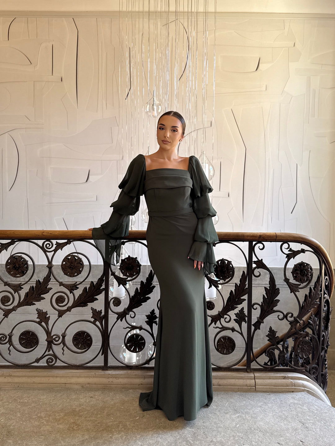 Longue robe de soirée kaki élégante, sans fente, manche longue, col carré, pour tout type d'événement, gala, cérémonie, mariage