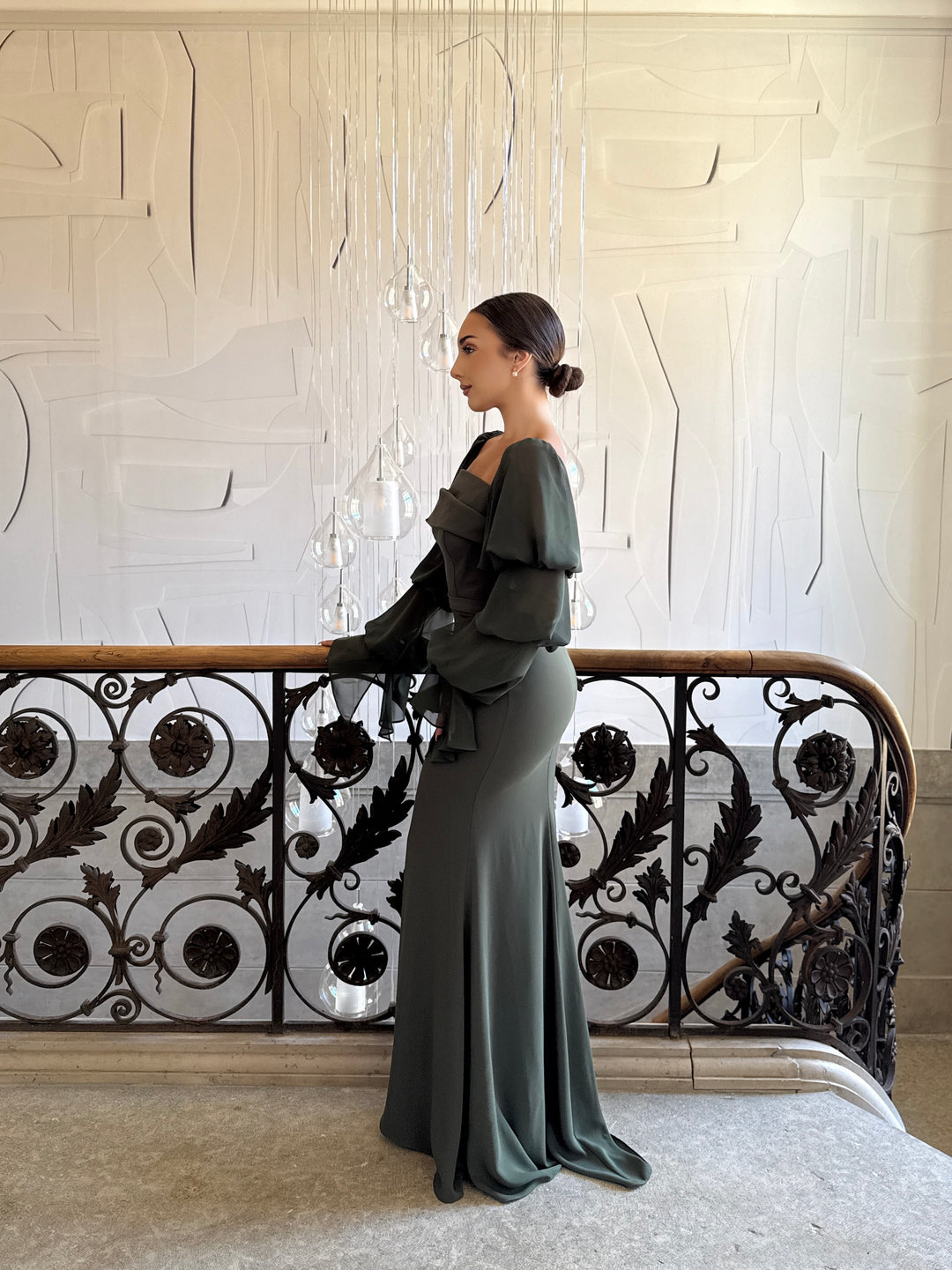 Longue robe de soirée kaki élégante, sans fente, manche longue, col carré, pour tout type d'événement, gala, cérémonie, mariage