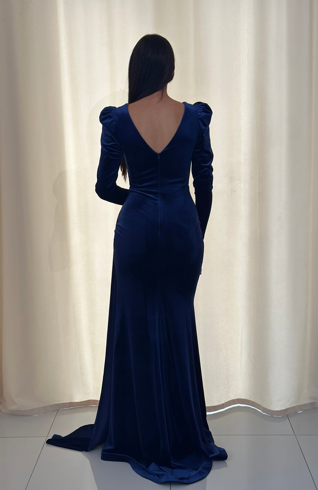 longue robe de soirée bleu manche longue en velour