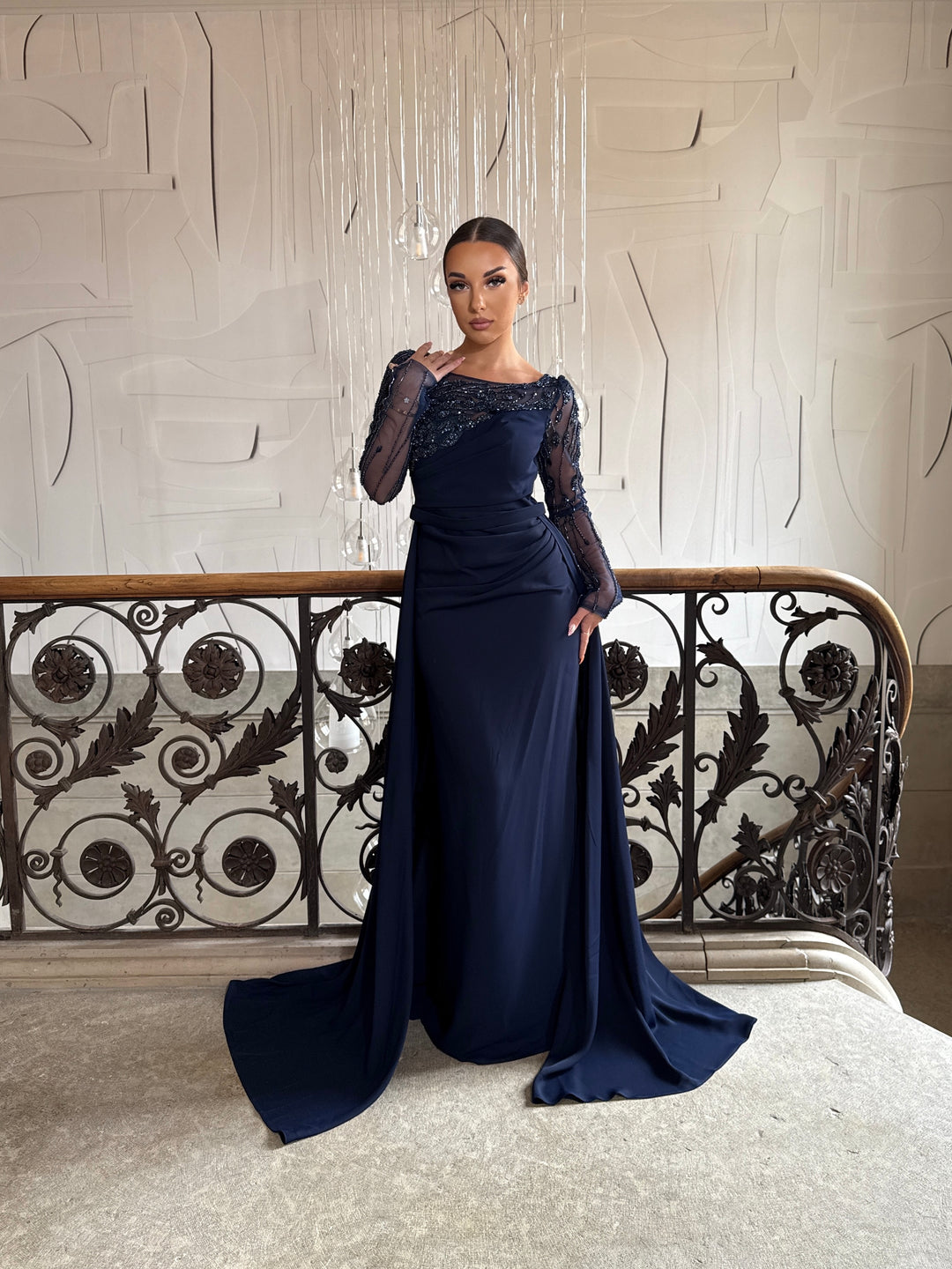 Robe de soirée chic bleu marine