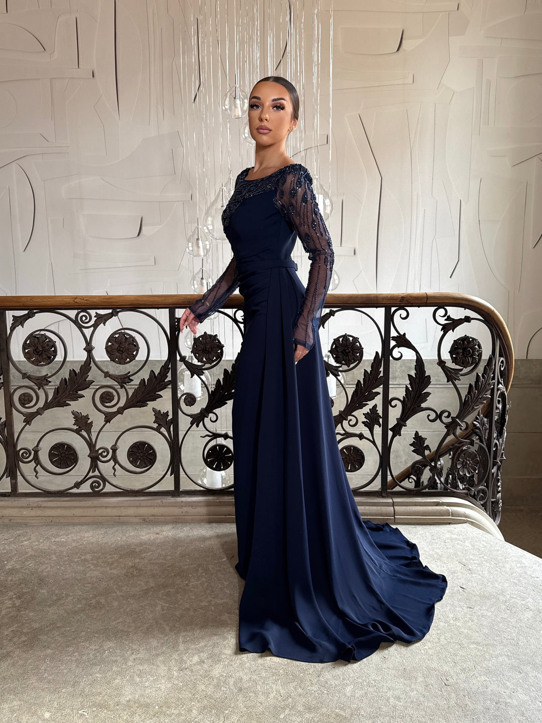 Robe de soirée chic bleu marine