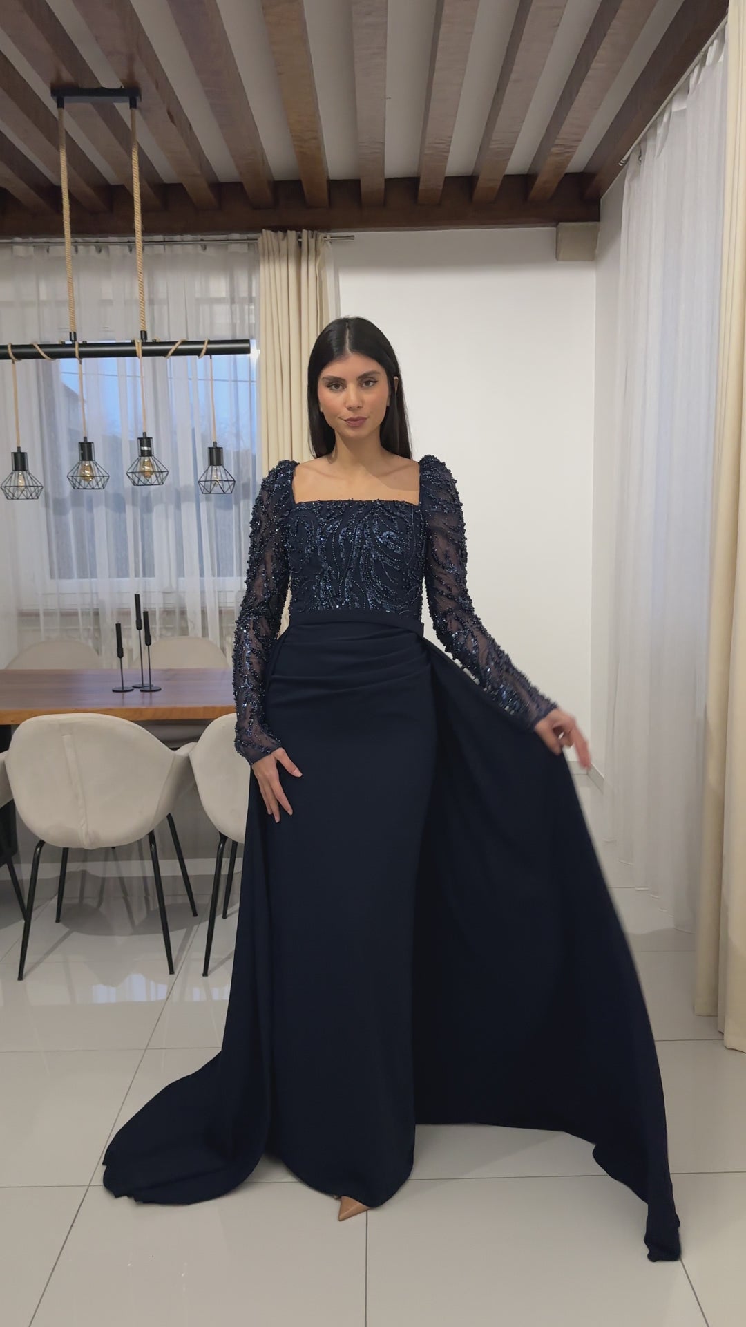 Ludmila Marineblau