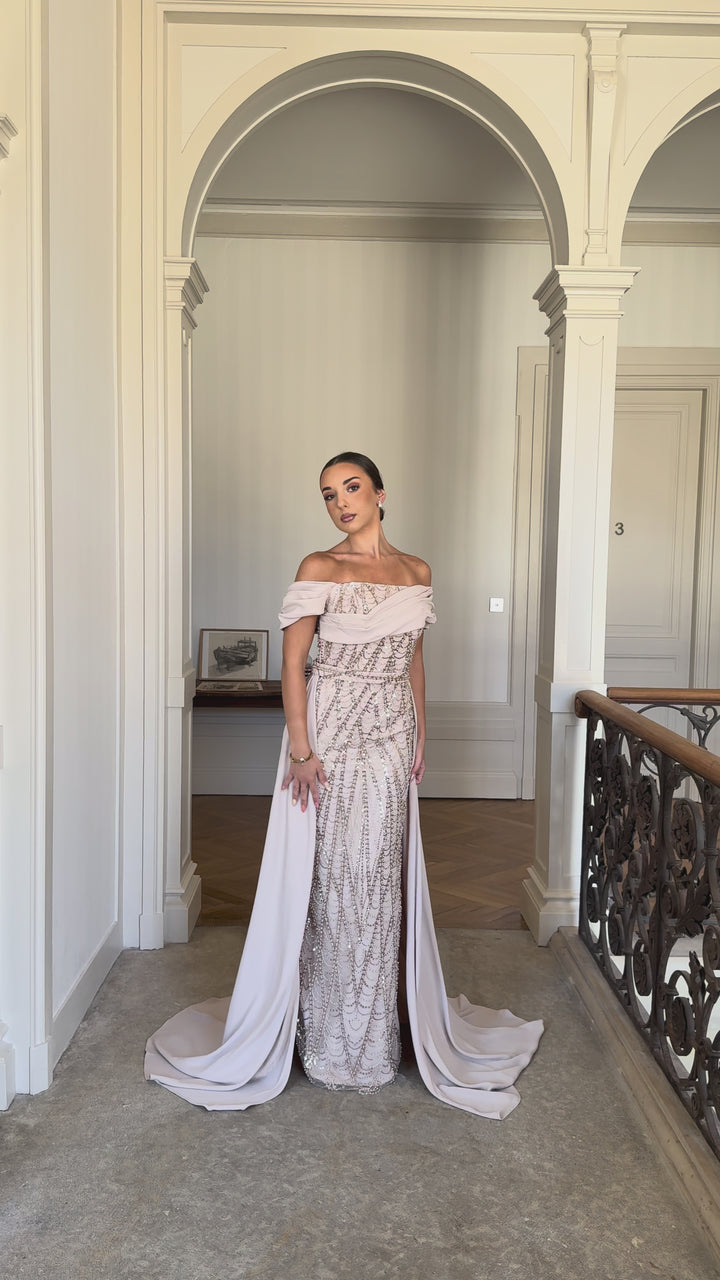 Longue robe de soirée beige élégante, sans fente, sans manche, pour tout type d'événement, gala, cérémonie, mariage