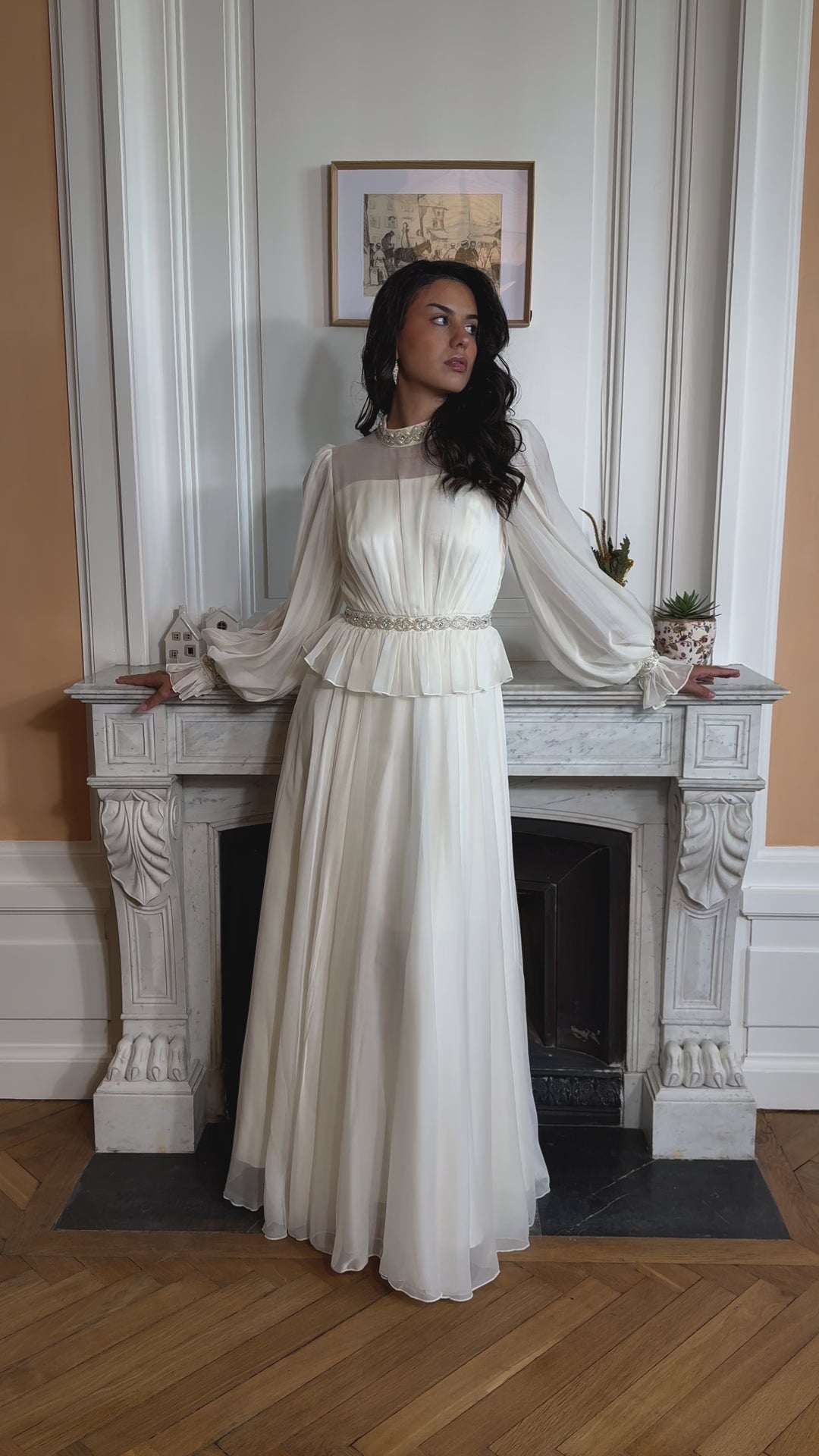 Longue robe de soirée chic ecru, sans fente, manche longue, col montant, pour tout type d'événement, mariage, gala, cérémonie