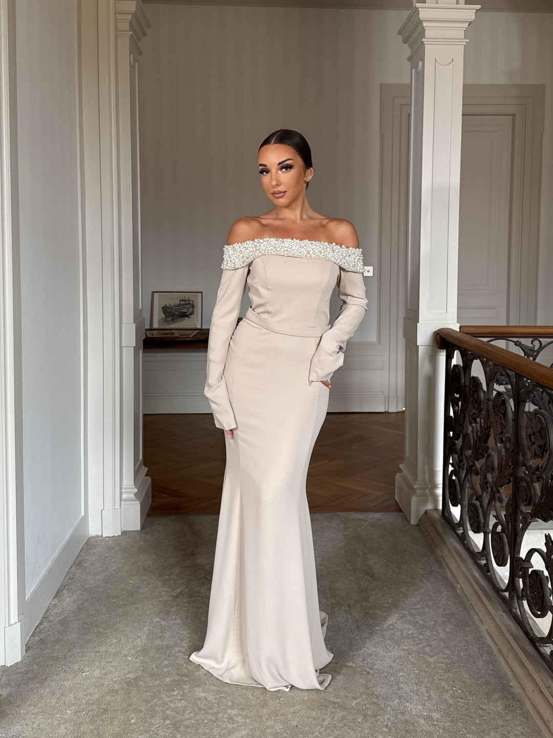 Robe de soirée élégante pour cérémonie, mariage, événement, beige chic. Comment choisir la robe parfaite selon un mariage, un gala ou une soirée cocktail ? Guide complet pour une tenue élégante et adaptée à chaque événement.