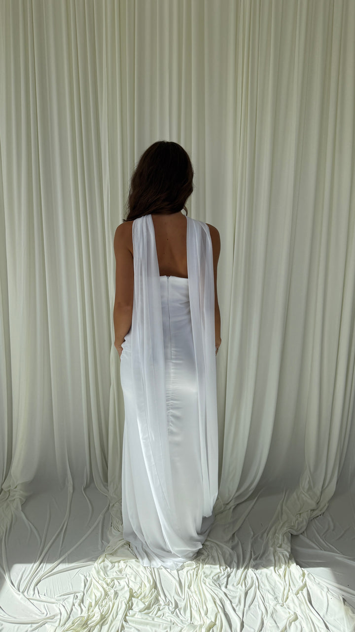 Détail du bustier drapé de la robe de mariée Hilona