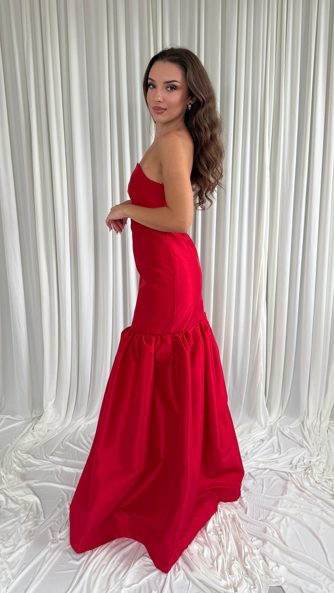 Robe de soirée rouge Rita, bustier façon corset en taffetas