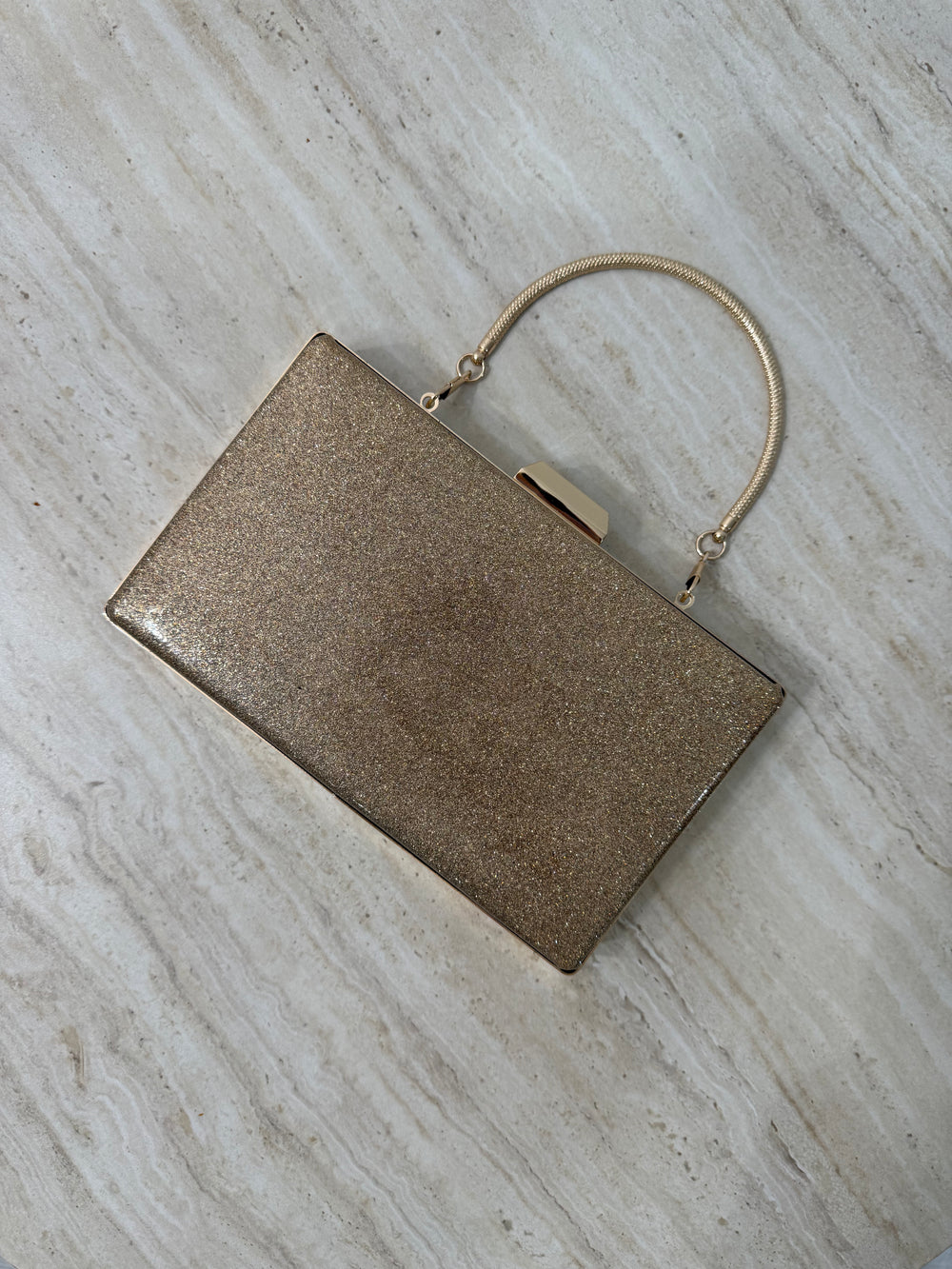 Pochette de soirée dorée élégante LaPetiteRobe