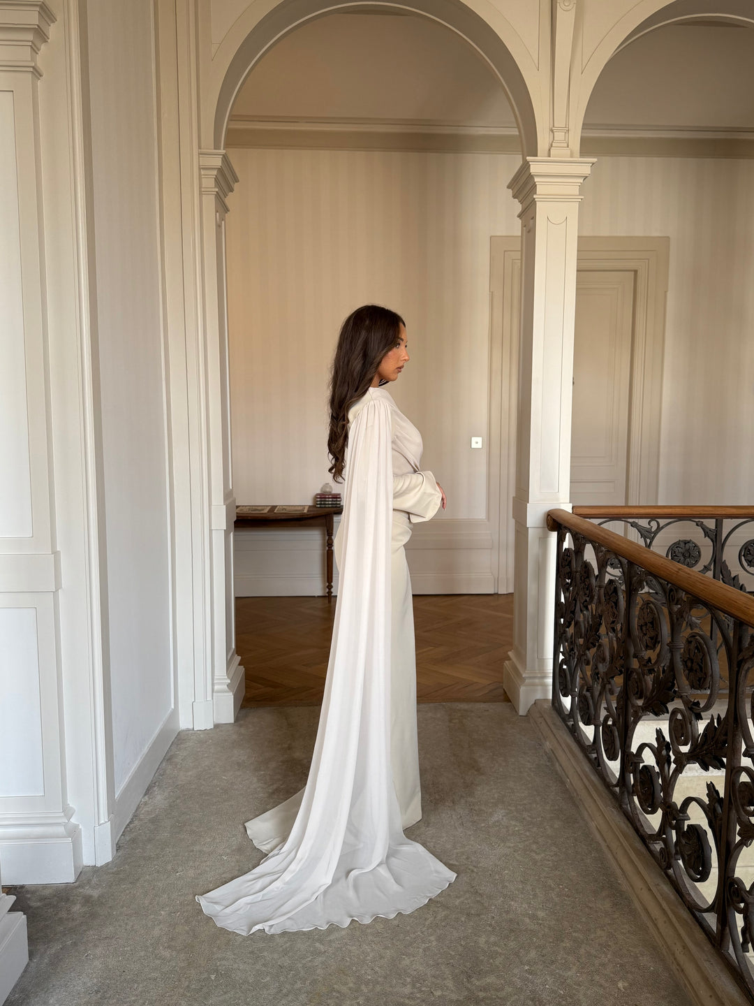 Almila Beige