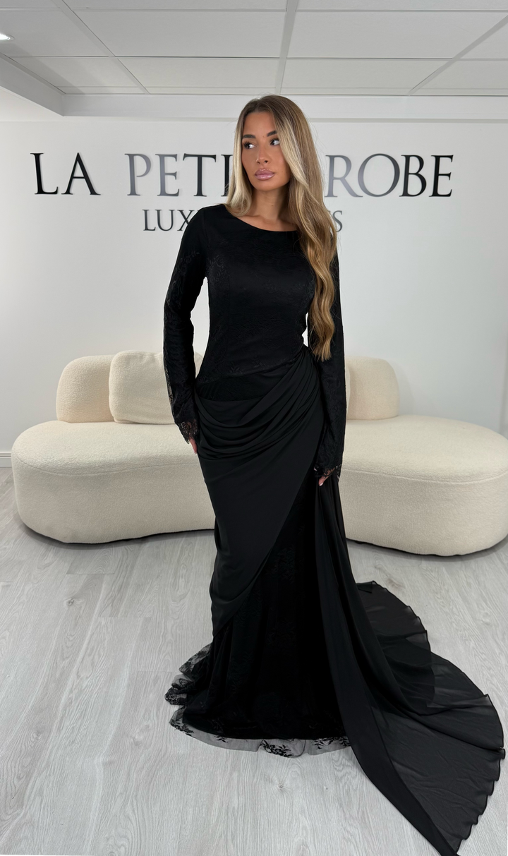 Robe de soirée noire modeste à col rond et manches longues en dentelle - Lys
