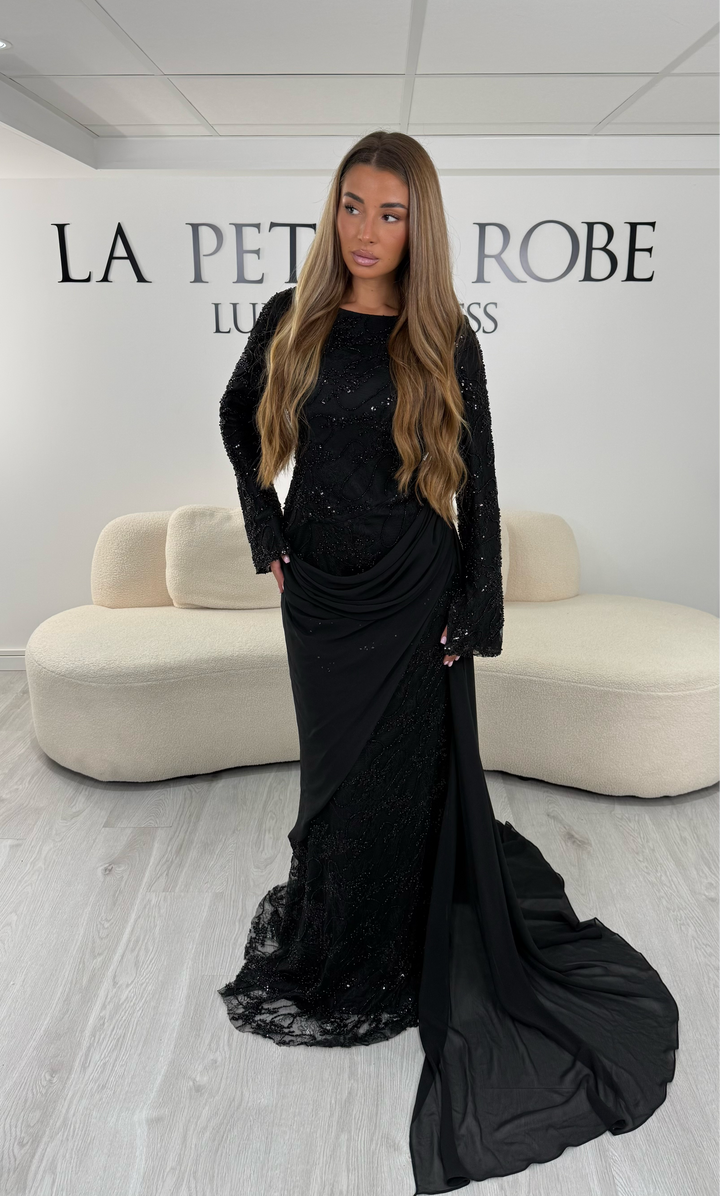 Robe de soirée noire à col rond et manches longues brodées - Zaria