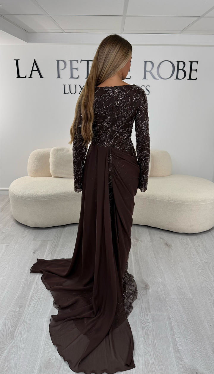 Robe de soirée marron brodée de sequins avec ourlet évasé au sol - Zaria