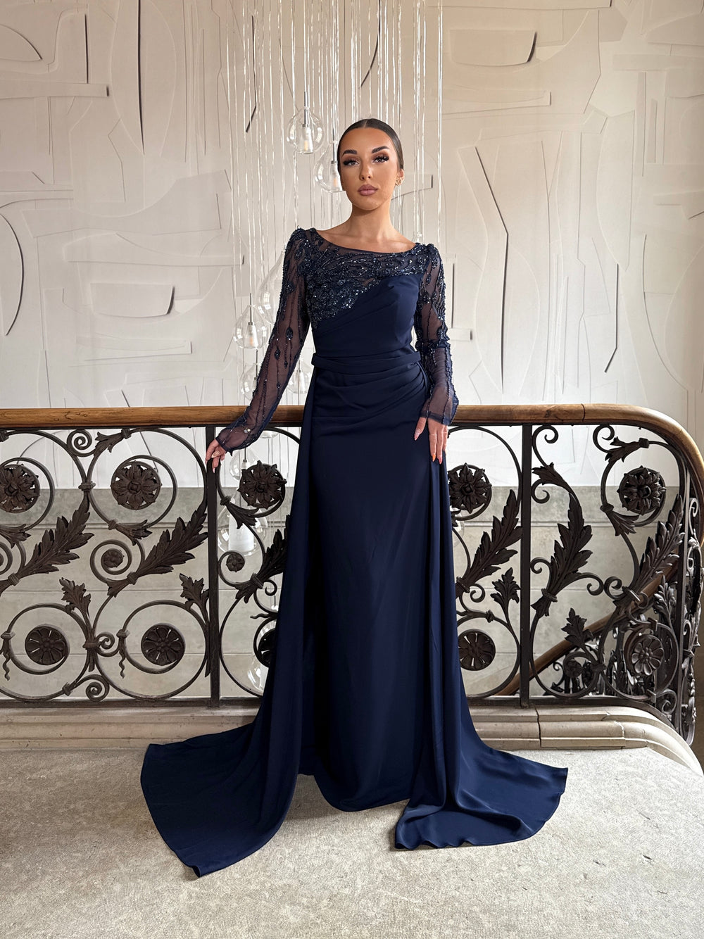 Robe de soirée chic bleu marine