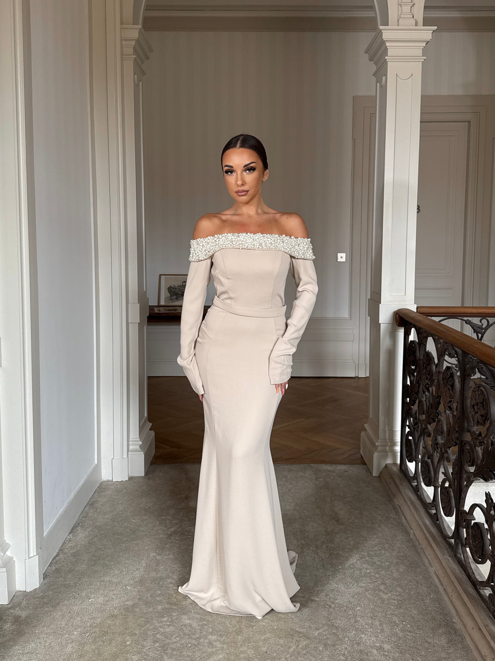 robe de soirée élégante beige, sans fente 