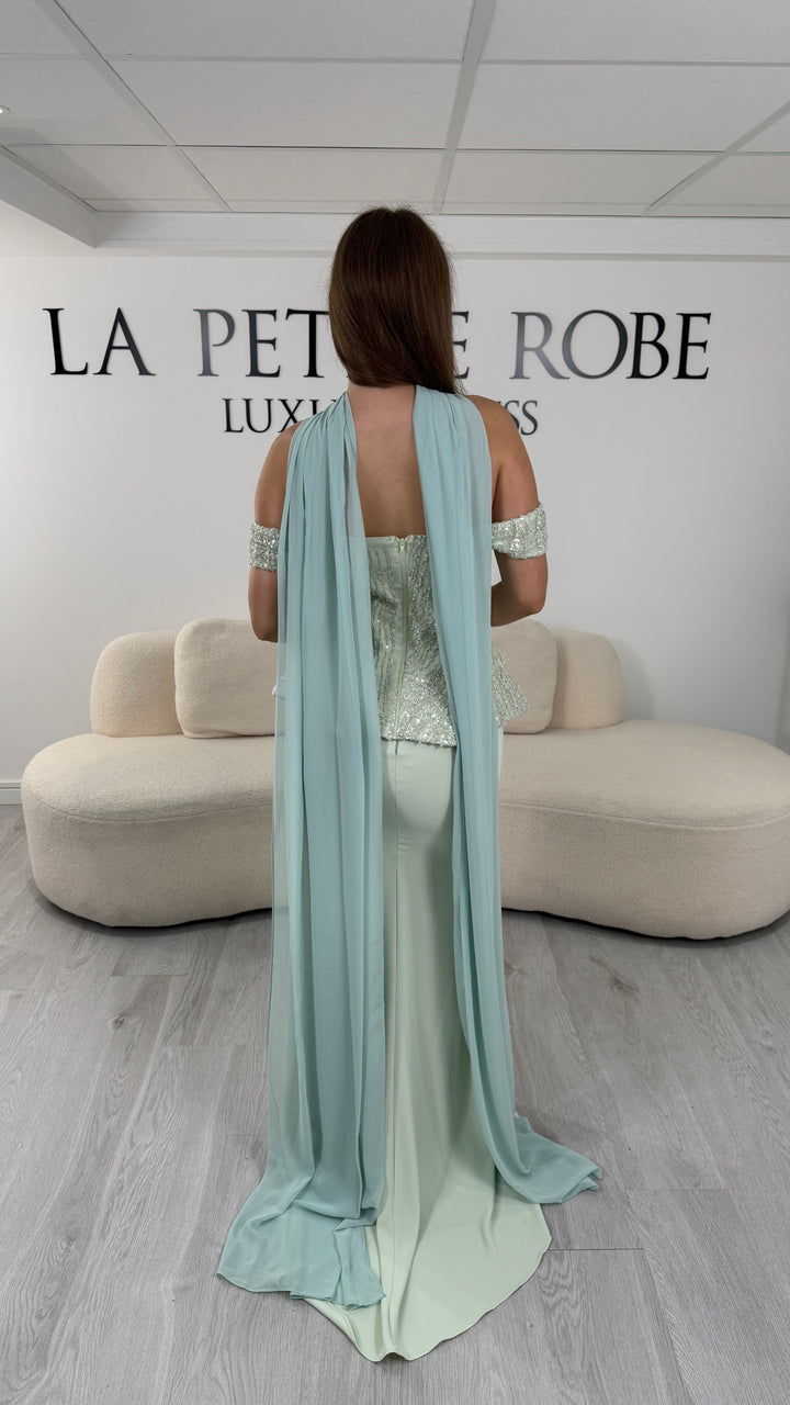 Robe deux pièces vert d'eau Eylin, dos fermé par un zip et traîne au sol