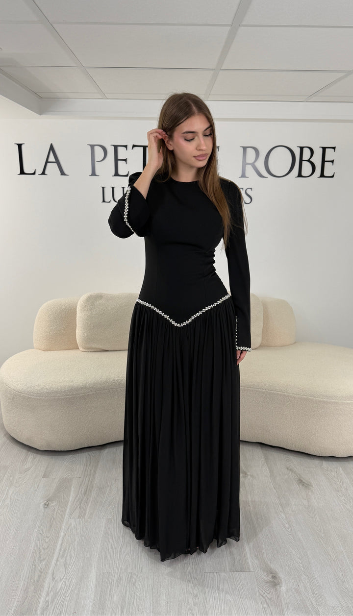 Robe de soirée modeste noire Nehir, manches longues évasées et jupe en mousseline