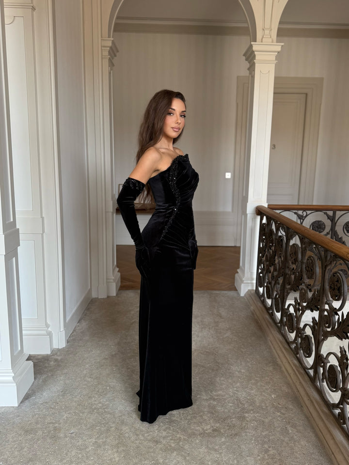 Longue robe de soirée noir élégante en velours sans fente pour tout type d'événement mariage gala cérémonie
