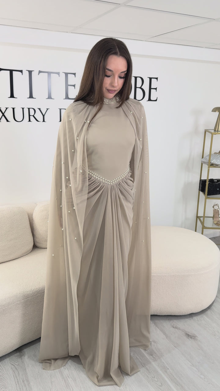 Abito da sera beige modesto - Elya