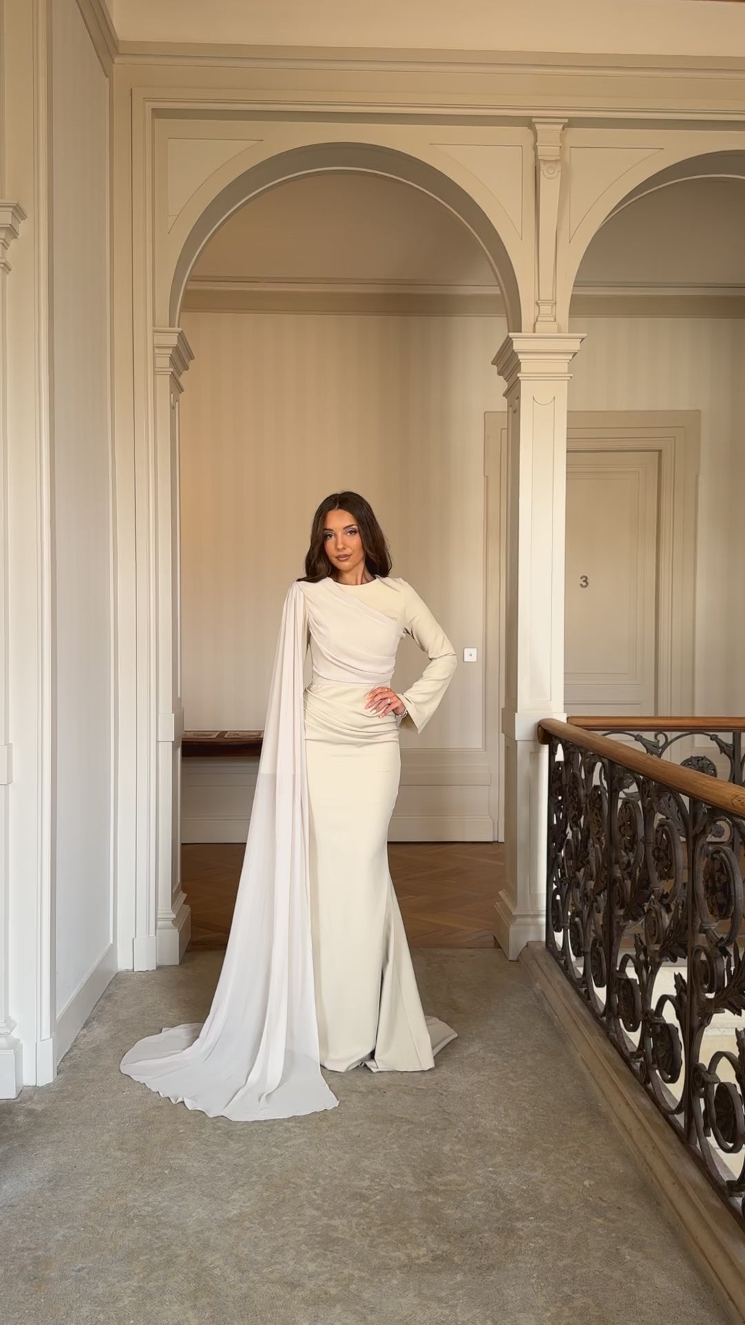 Almila Beige