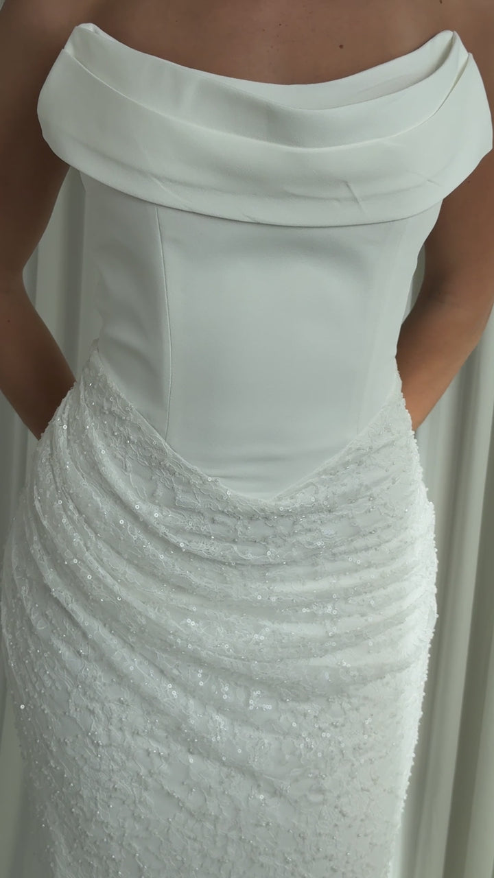 Vidéo de la robe de mariée Siora portée en mouvement